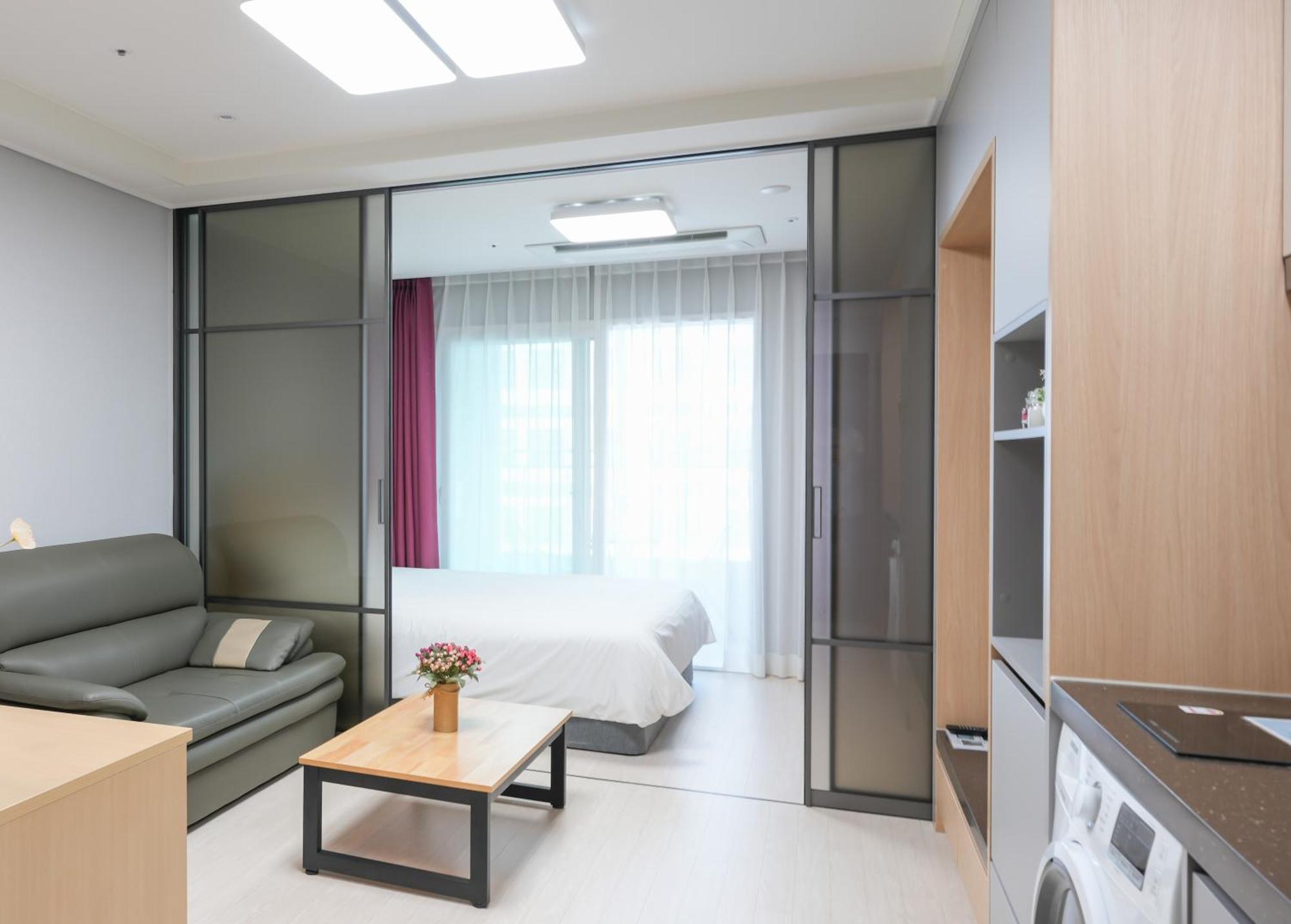 Yeosu Hotel First City Exterior foto